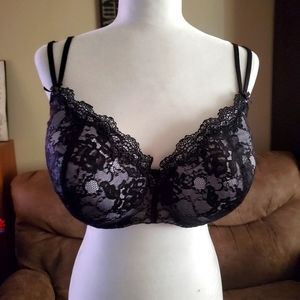 Cacique bra, 42DDD black lace over white